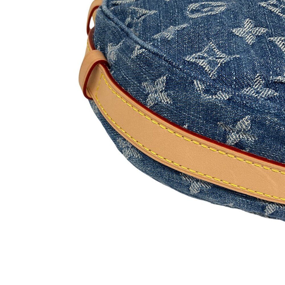 Louis Vuitton Denim Croissant Bag - Picture 6 of 12
